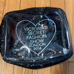 Victoria’s Secret Fashion Show London 2014 Sequin Makeup Bag